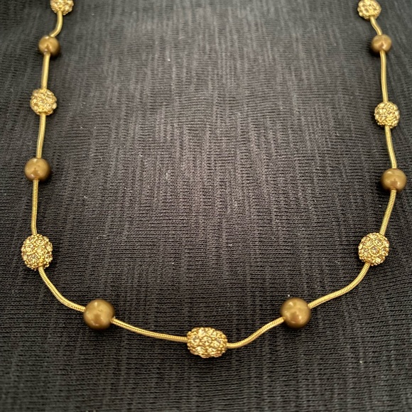 Monet Necklace Faux Pearl Rhinestones With Extender gold - Picture 1 of 5